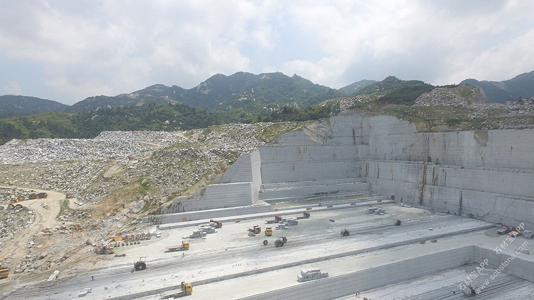 礦山資源