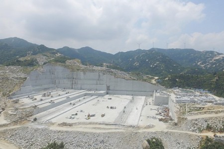 礦山資源
